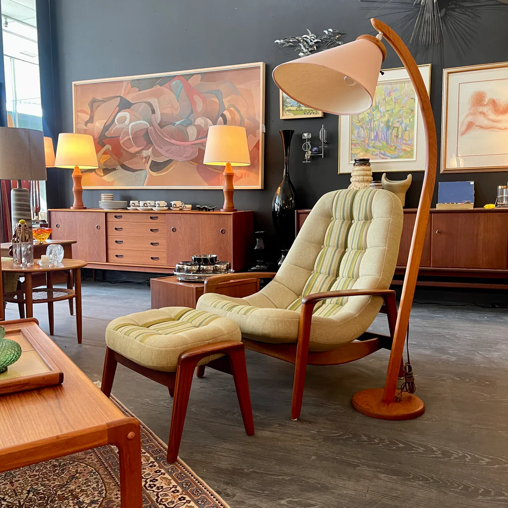 modernrevival-showroom