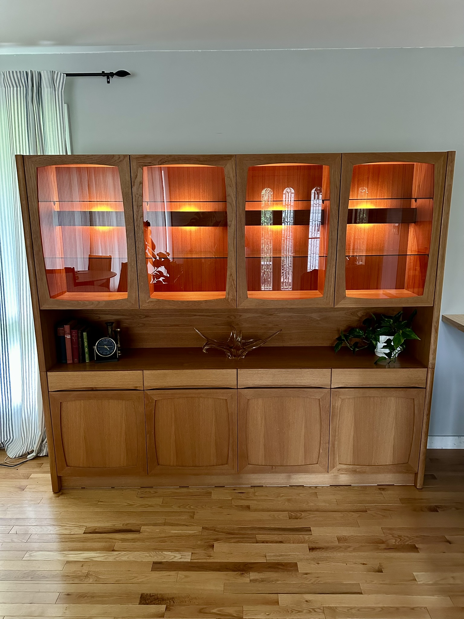 Nordic Furniture Teak MCM Credenza / China Cabinet Teak Credenza/Sideboard